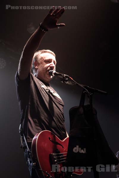 PETER HOOK AND THE LIGHT - 2014-10-07 - PARIS - La Machine (du Moulin Rouge) - Peter Woodhead